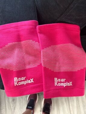 Bear Komplex Pink Compression Knee Sleeves Medium CrossFit Weightlifting